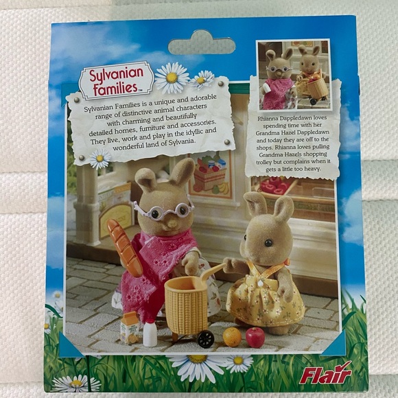 Calico critters Hazel & Rhianna’s Day Out - Picture 3 of 3